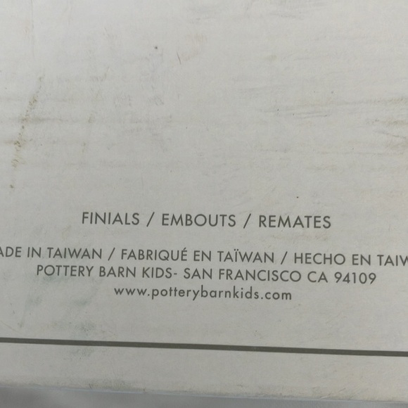 NWT Pottery Barn Kids Pair of Red & White Hexagon Check Finials - Picture 3 of 9